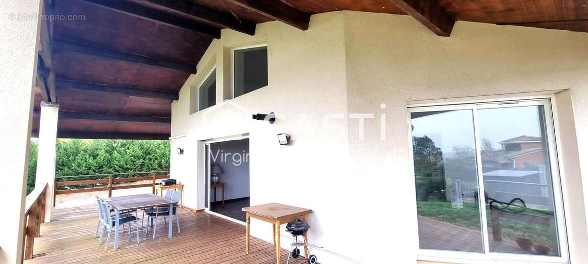 Photo 2 - Maison à PUYSSEGUR