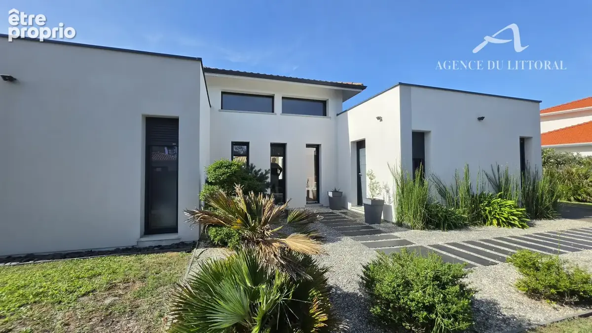 Photo Maison à Andernos-Les-Bains au prix de 797 000€