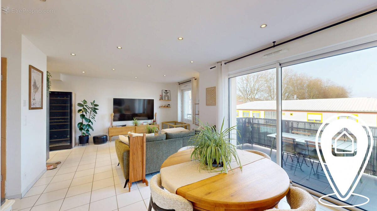 Appartement à ARS-SUR-MOSELLE