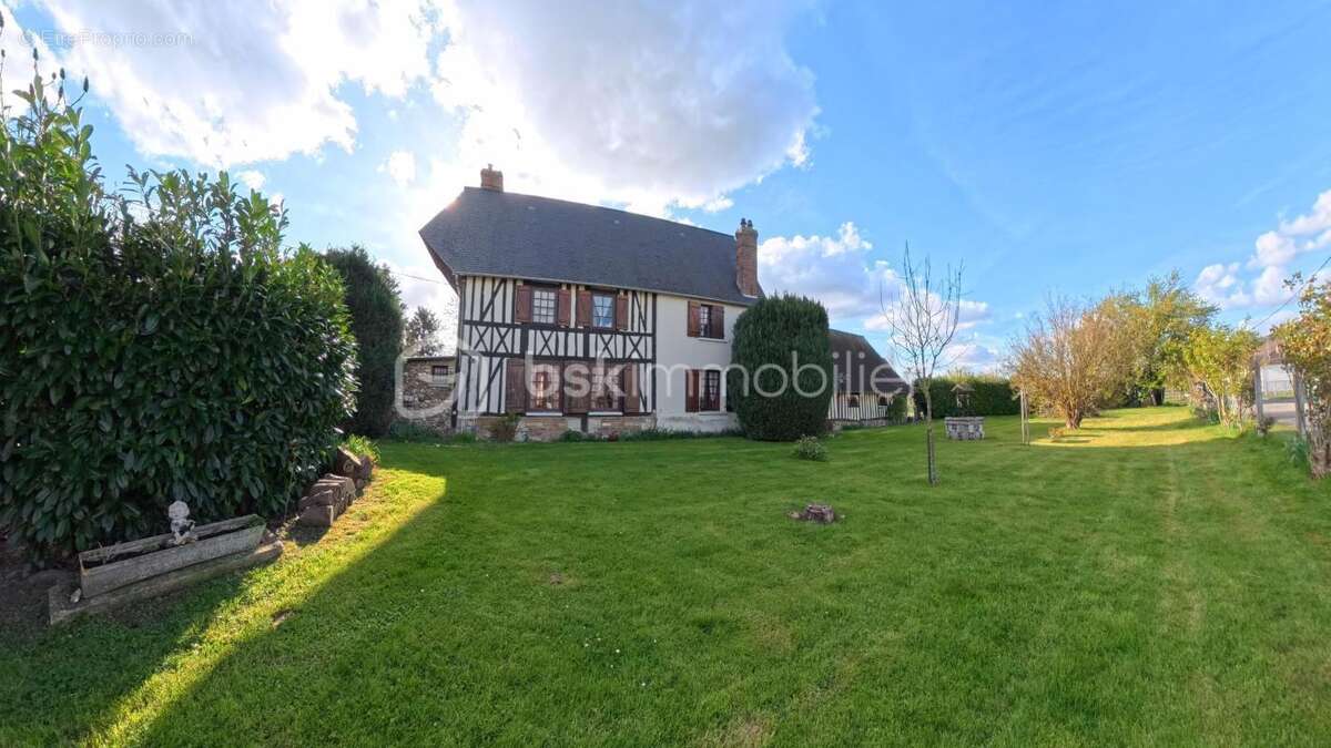 Maison à MONTFORT-SUR-RISLE