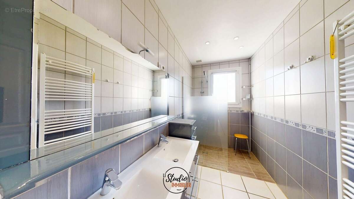 Maison à SAINT-COLOMBAN