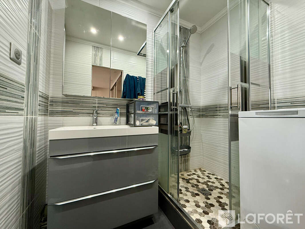 Appartement à LE PLESSIS-TREVISE