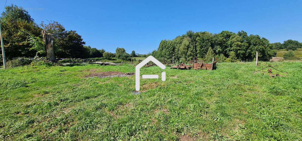 Terrain à OBJAT