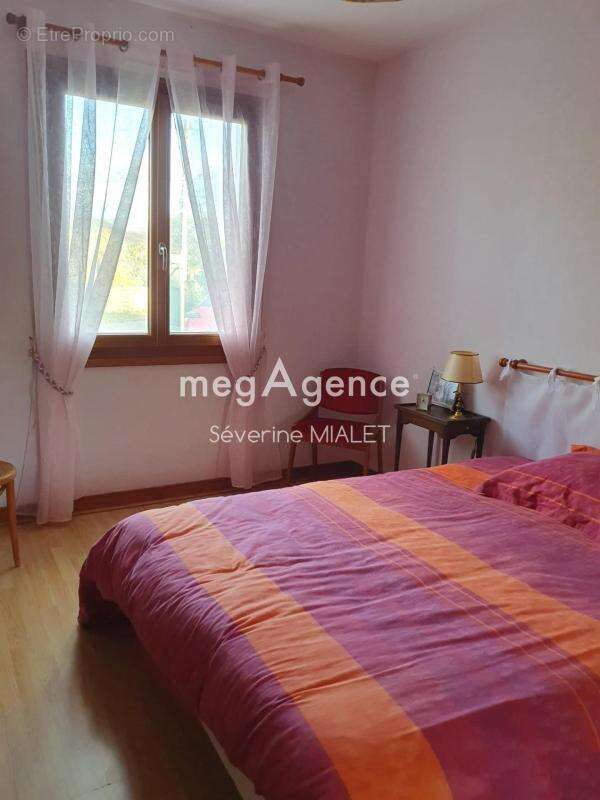 Maison à CHERVES-RICHEMONT