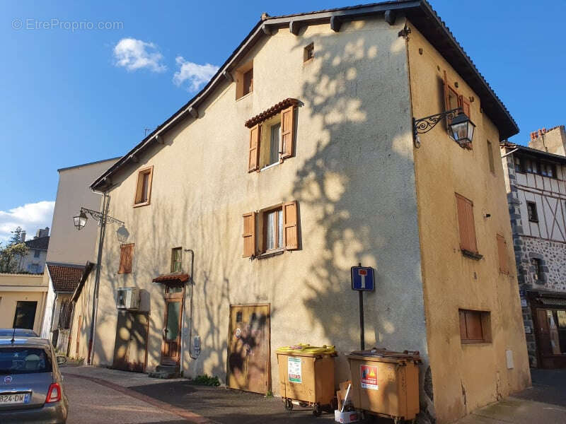 Appartement à AURILLAC