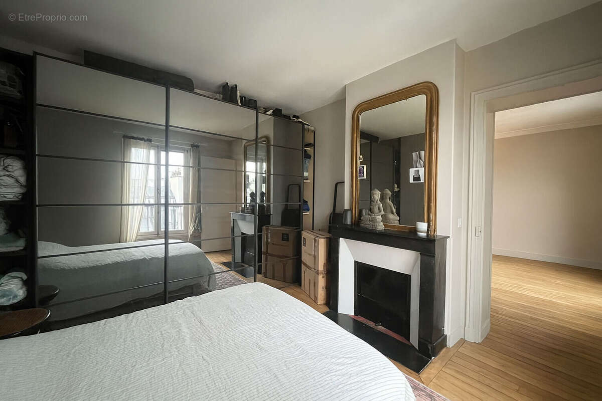 Appartement à PARIS-11E