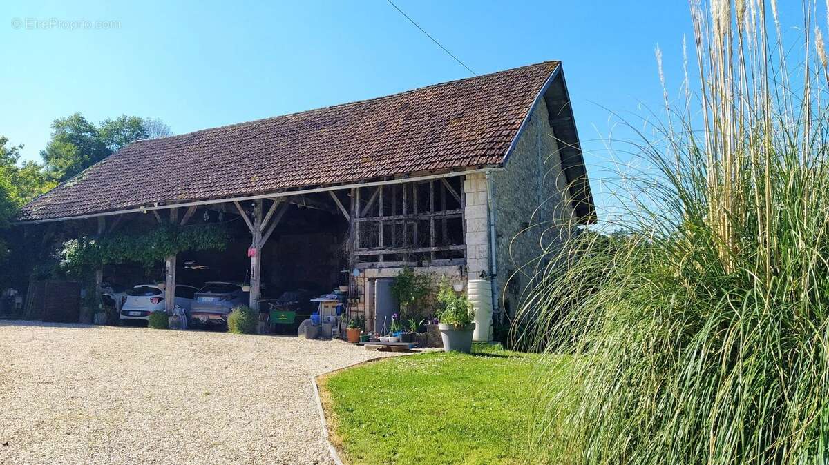 Maison à VERTEILLAC