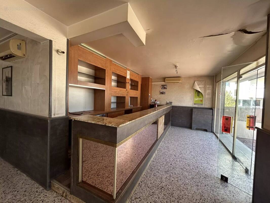 Commerce à SAINT-RAPHAEL