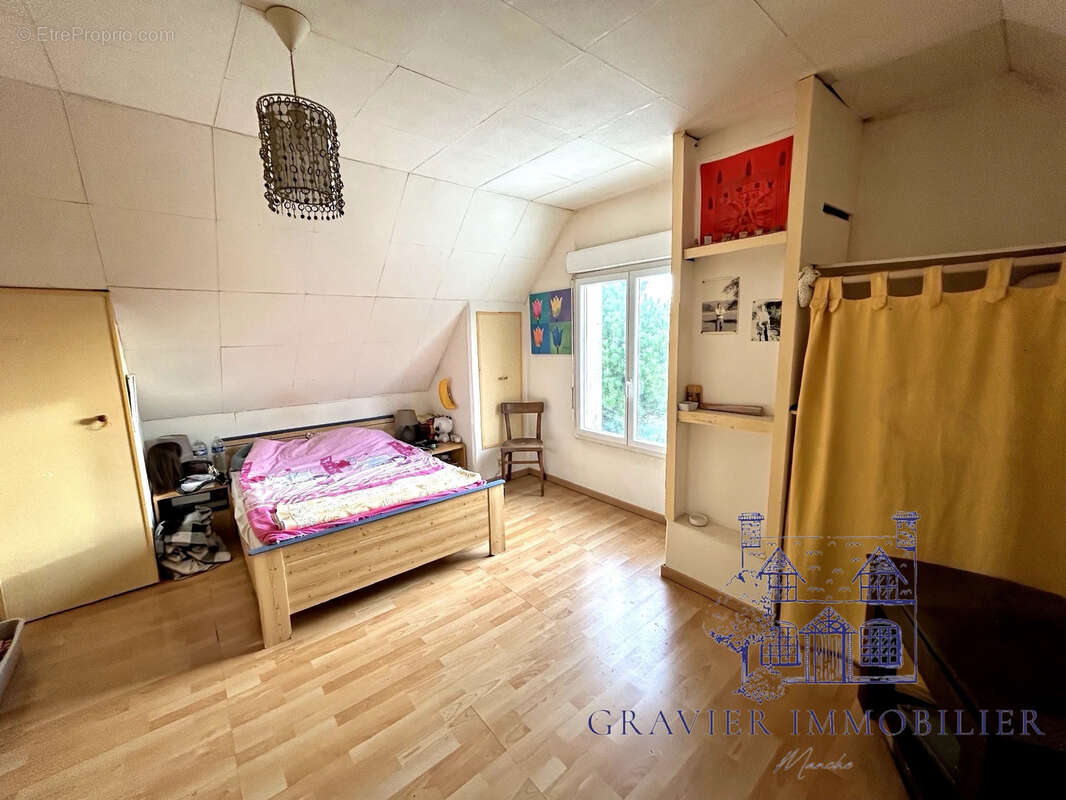 Maison à SAINT-GERMAIN-SUR-AY