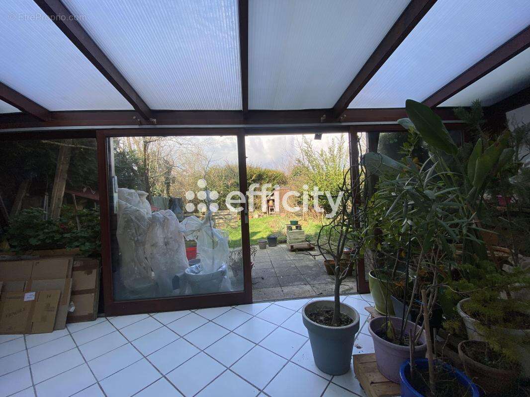 Maison à MAGNY-LES-HAMEAUX