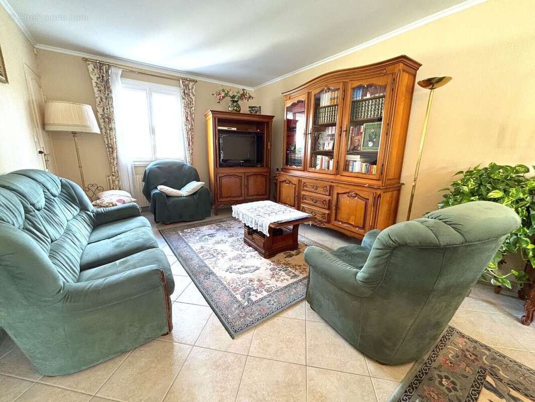 Maison à CORBEIL-ESSONNES