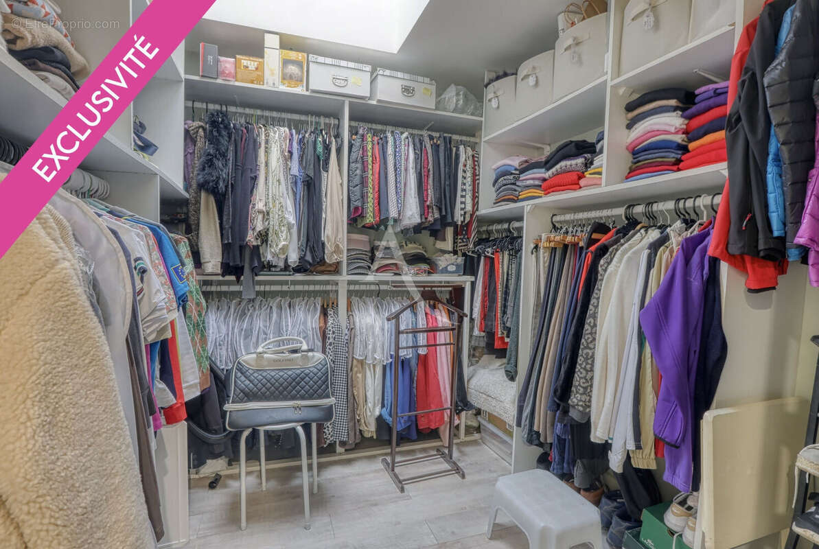 Appartement à HARDRICOURT