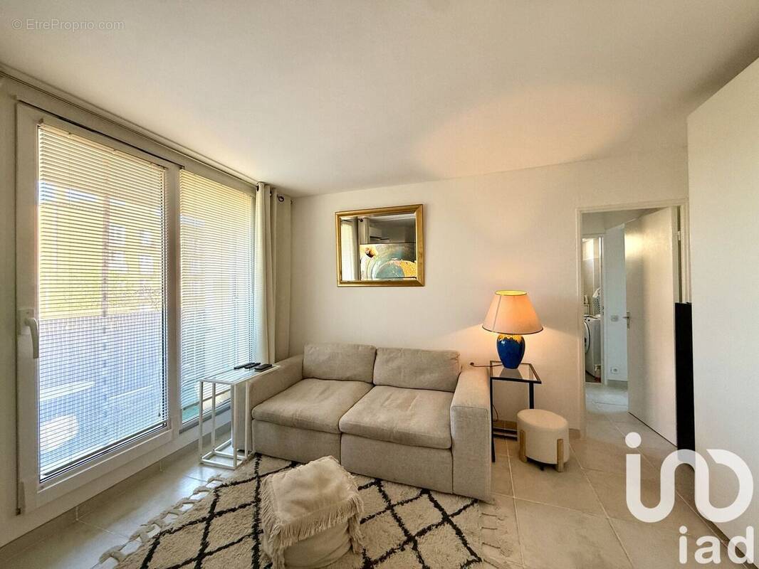 Photo 1 - Appartement à COGOLIN