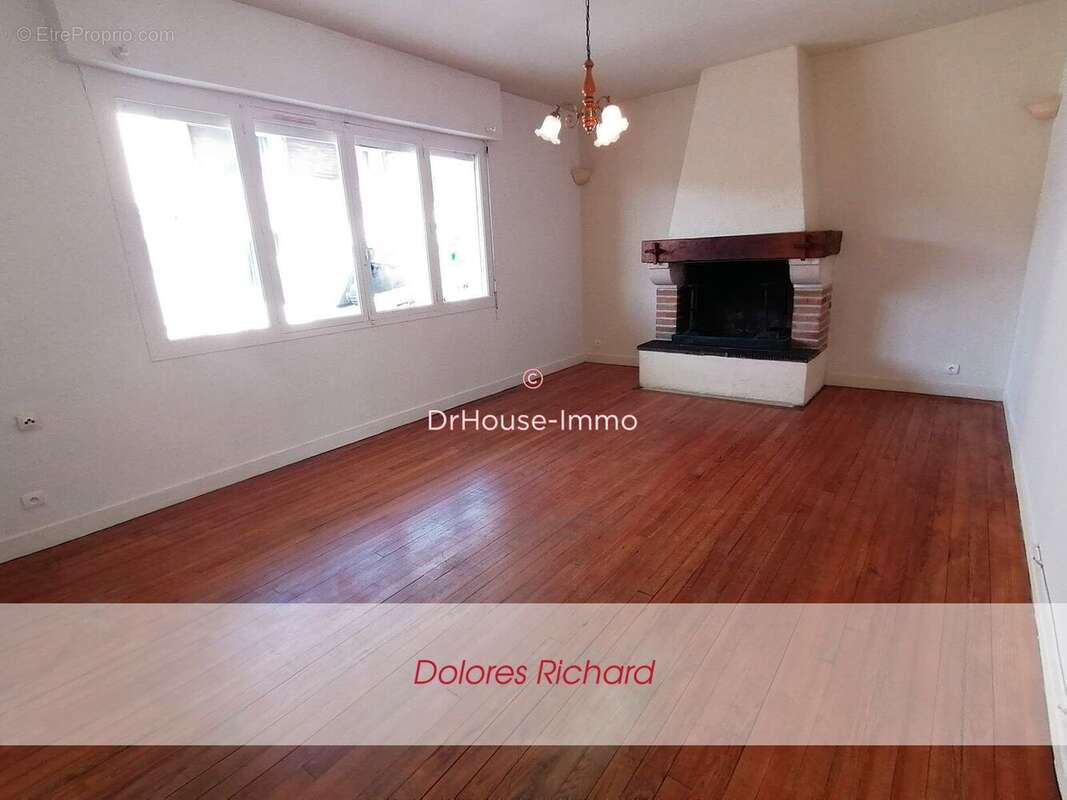 Maison 101 m² à Lussac  - photo 19
