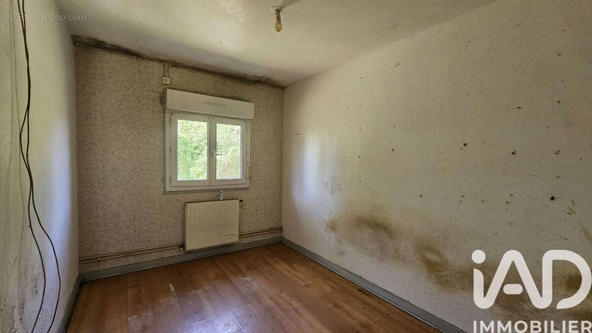 Photo 7 - Maison à LES ADJOTS