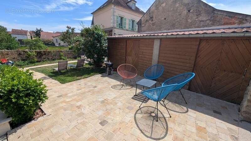 Maison à COUTARNOUX