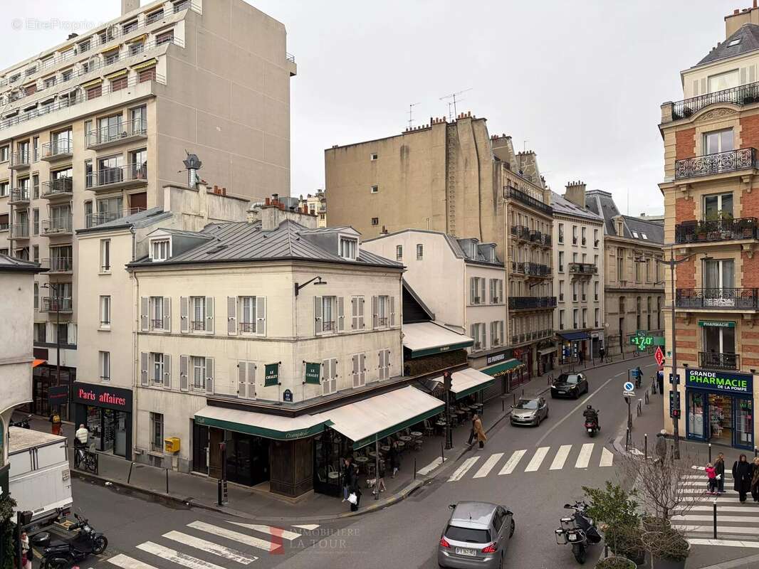 Appartement à PARIS-16E