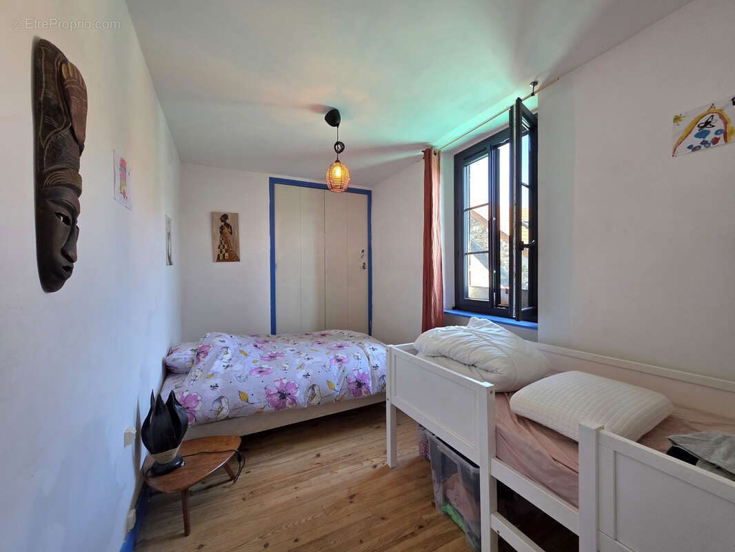Maison à MANZAT