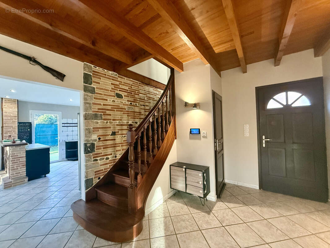 Maison à LE CASTERA