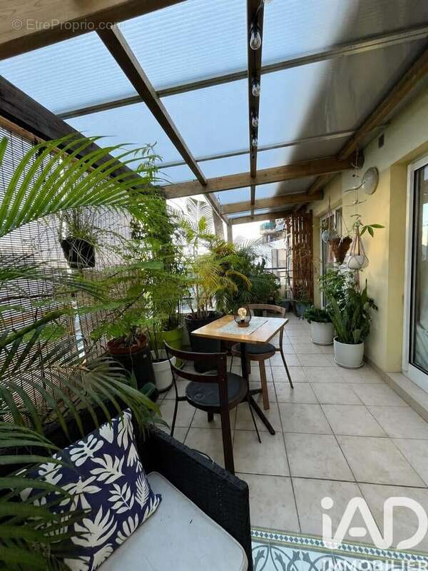 Photo 3 - Appartement à SAINT-DENIS