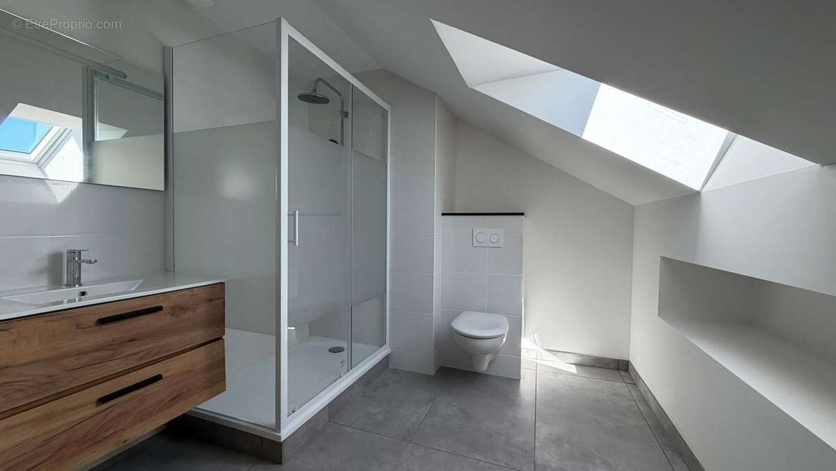 Maison à LE MONASTERE