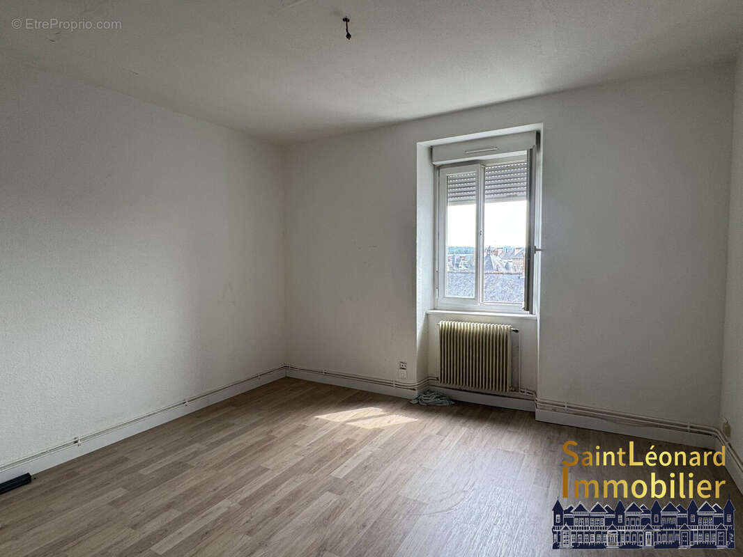 Appartement 50 m² à Fougeres  - photo 4
