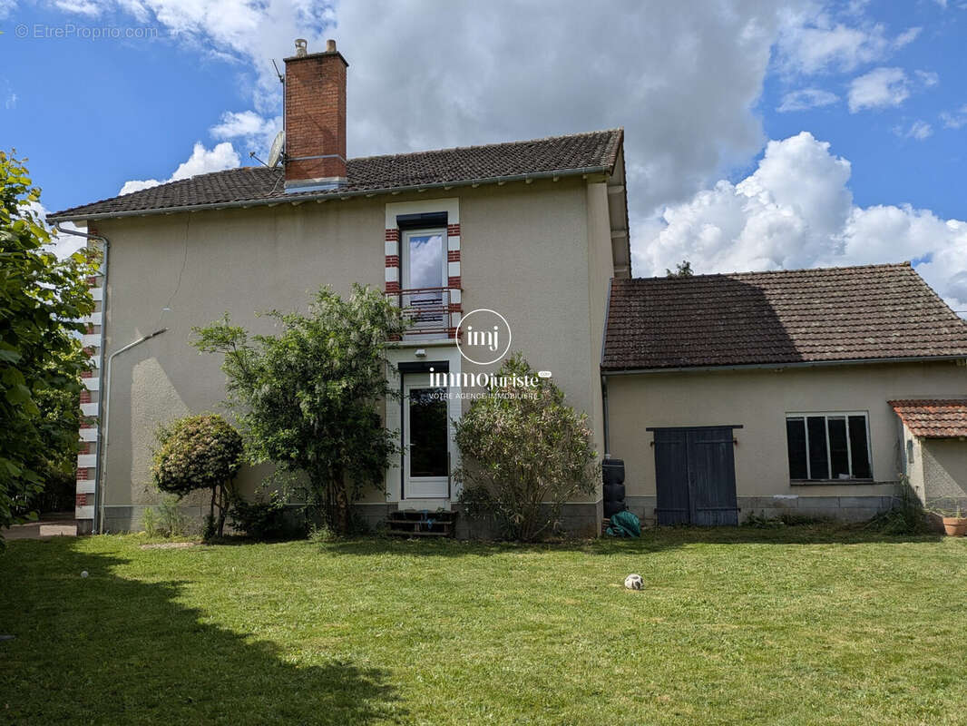 Maison à ROCHECHOUART