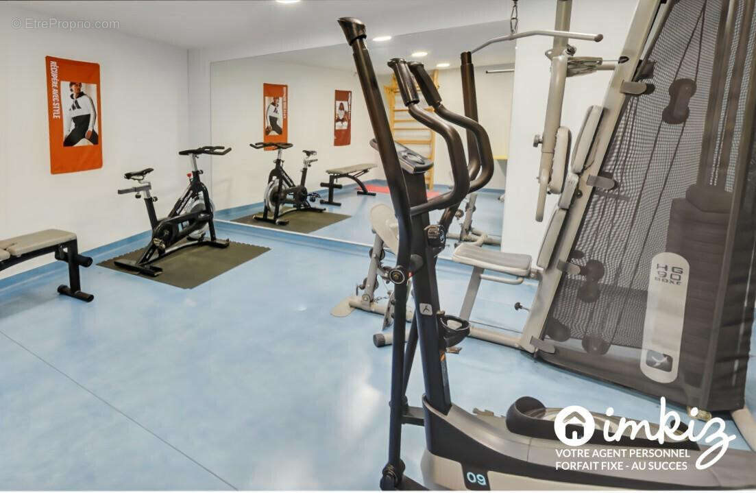 Appartement à MARSEILLE-6E