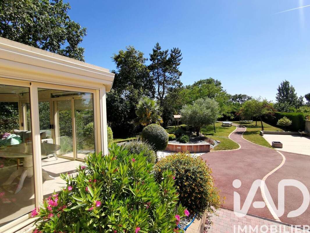 Maison 125 m² à Chauche  - photo 4