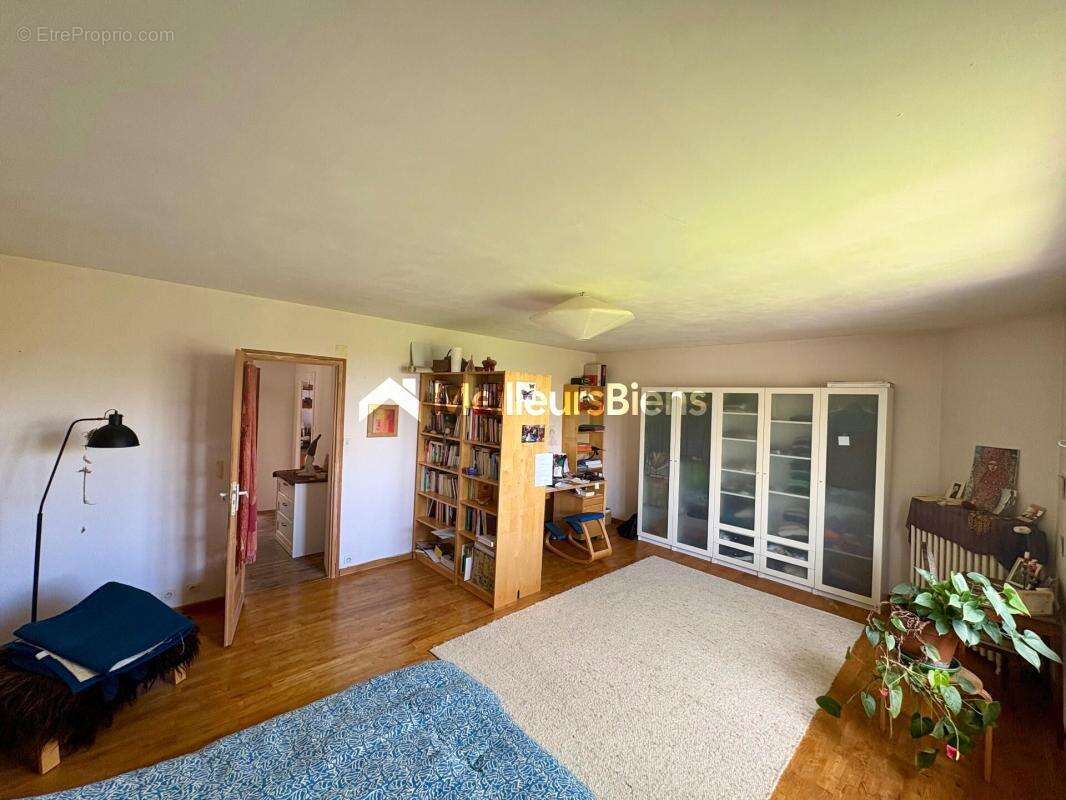 Maison à CHATELUS-MALVALEIX