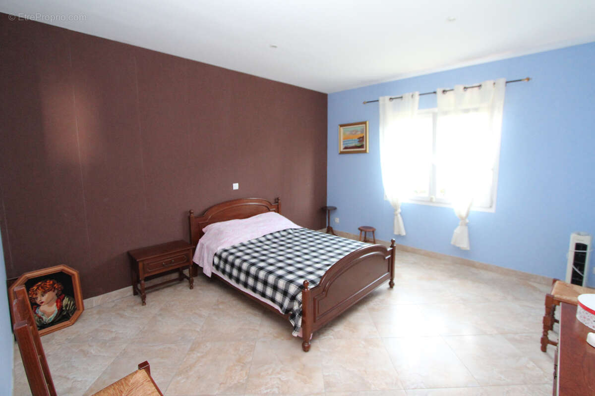 Maison à SAINTE-MARIE-AUX-CHENES