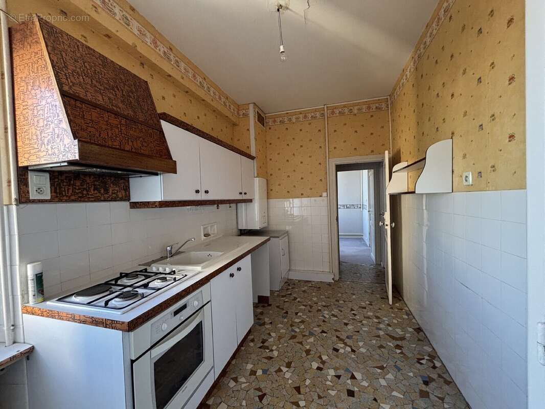 Appartement 60 m² à Vichy  - photo 4