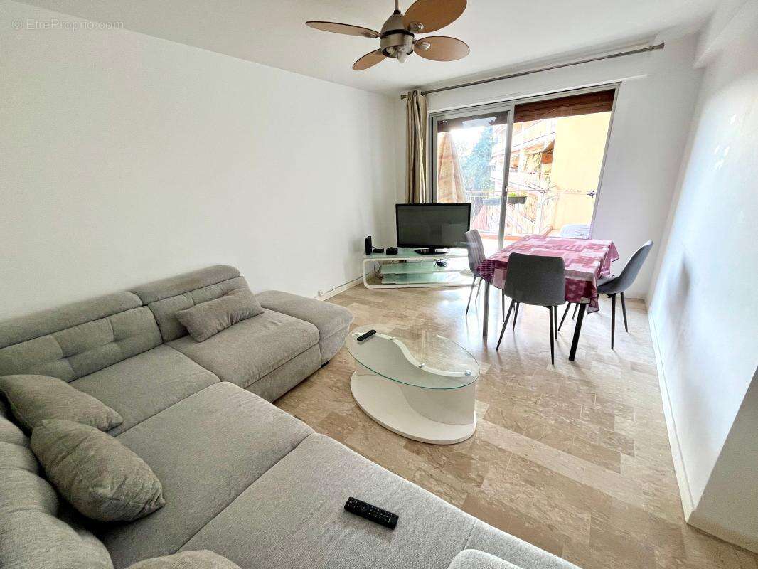 Appartement à LE CANNET