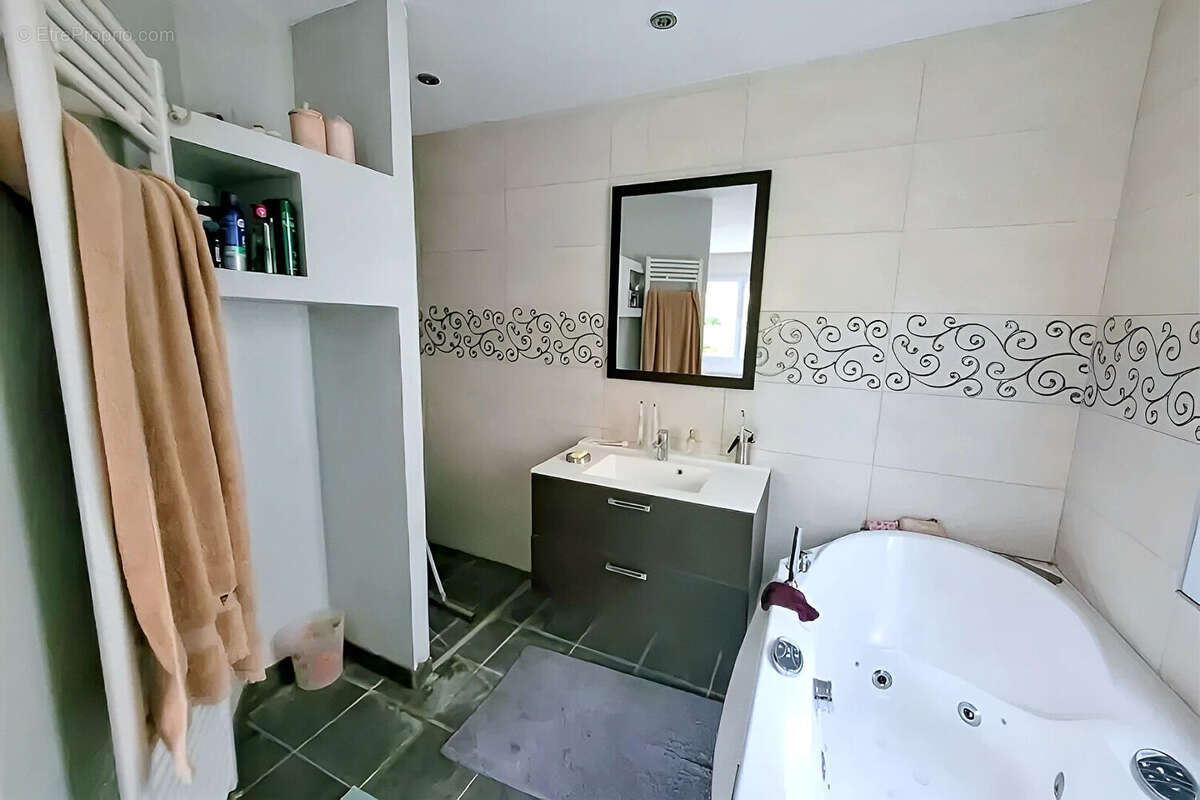 Maison à SAINT-FUSCIEN