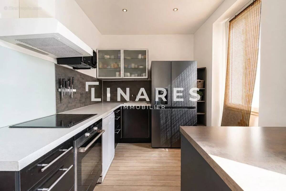 Appartement à MARSEILLE-7E