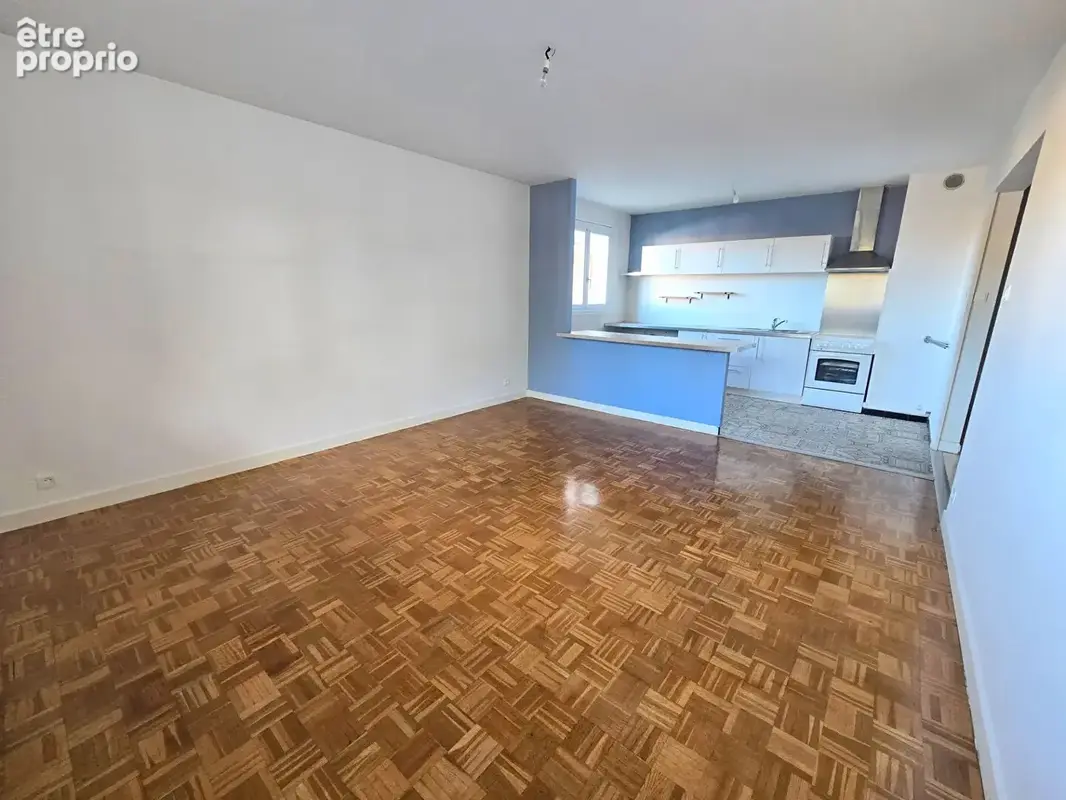Joli T3 avec garage et parkings - photo 2