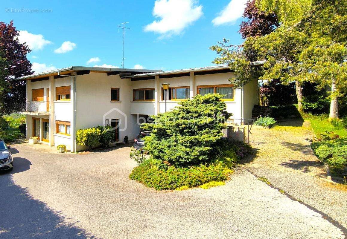 Maison à BONNEVILLE