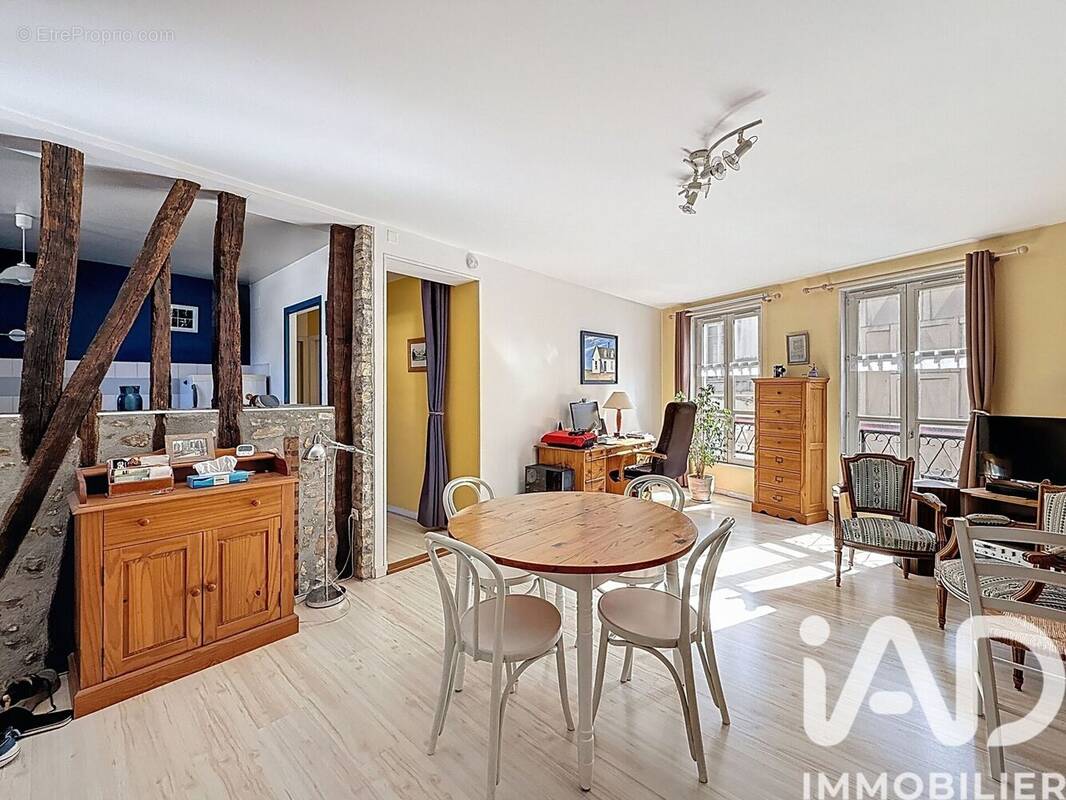 Photo 1 - Appartement à AUXERRE