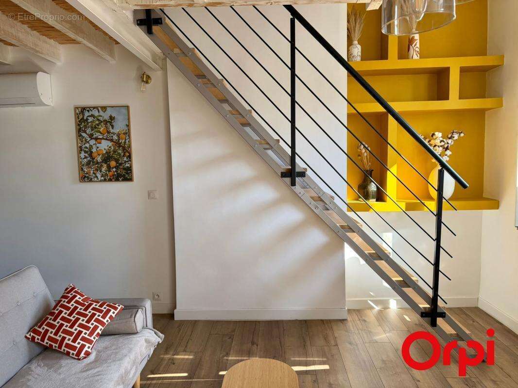 Appartement à MARSEILLE-7E