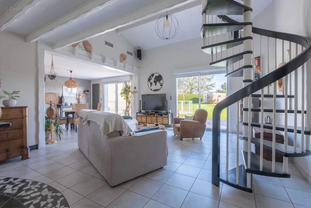 Maison à LIGNAN-DE-BORDEAUX