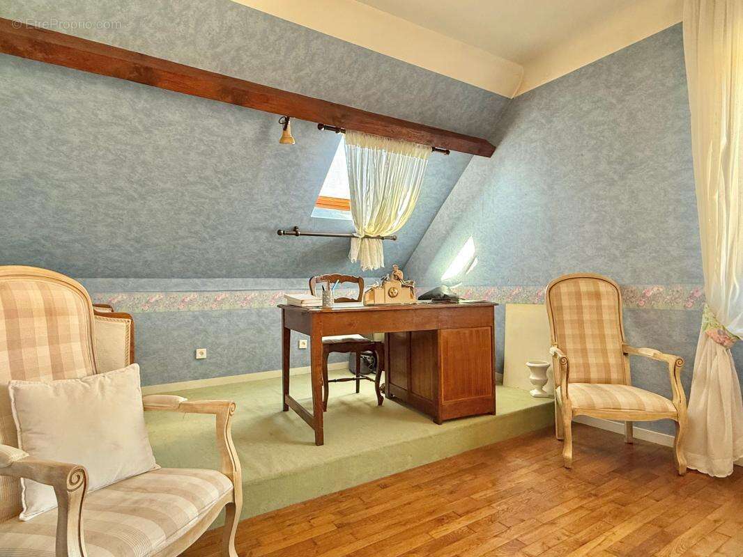 Maison à CHENOVE