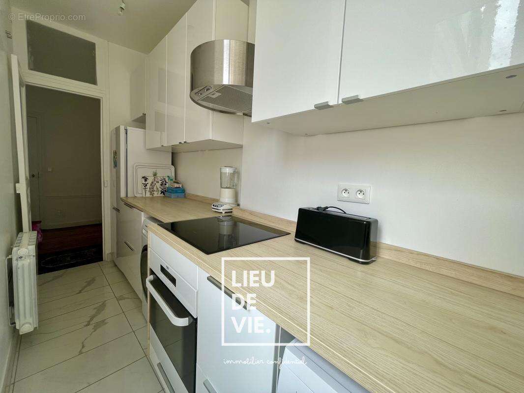 Appartement à PARIS-15E