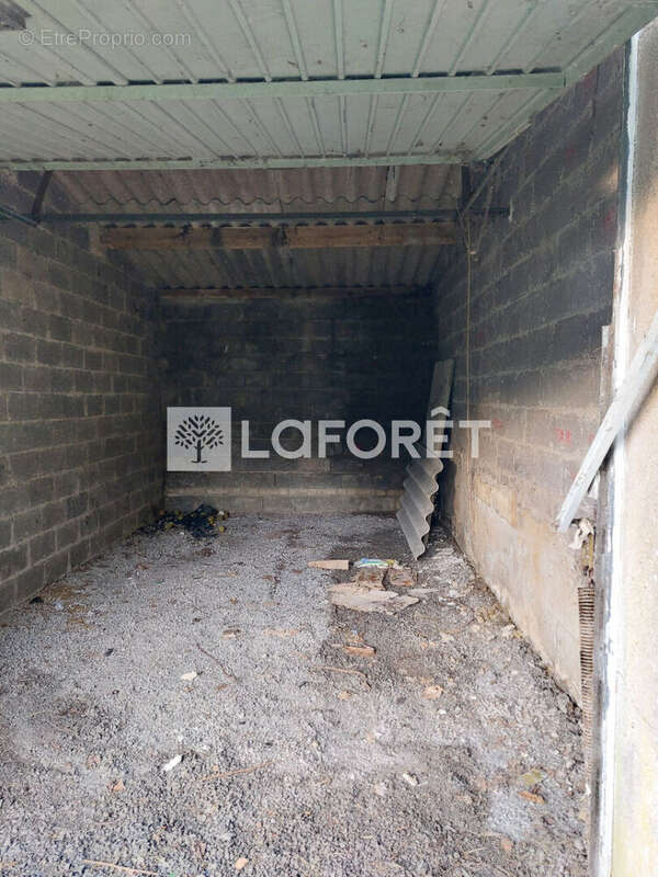 Maison à AUDUN-LE-TICHE