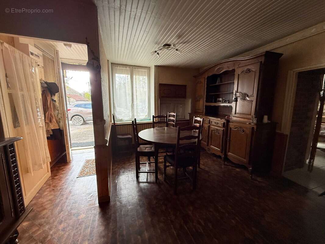 Maison à BOURBONNE-LES-BAINS