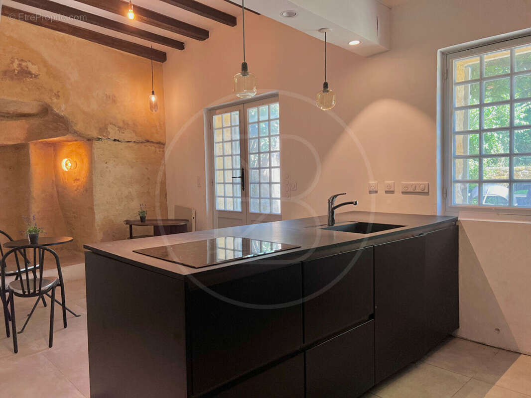 Maison à SAINT-EMILION