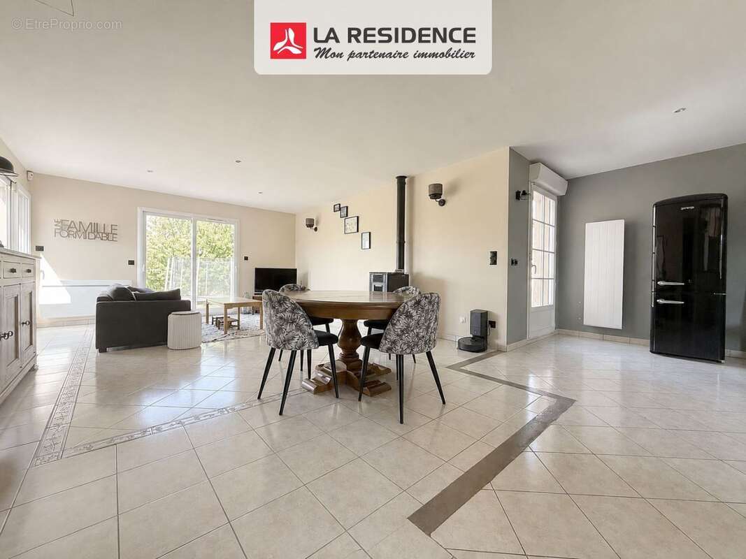 Maison 114 m² à Moisson  - photo 4