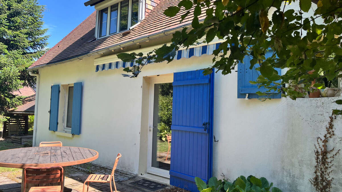 Maison à SAINT-SAUVEUR-EN-PUISAYE