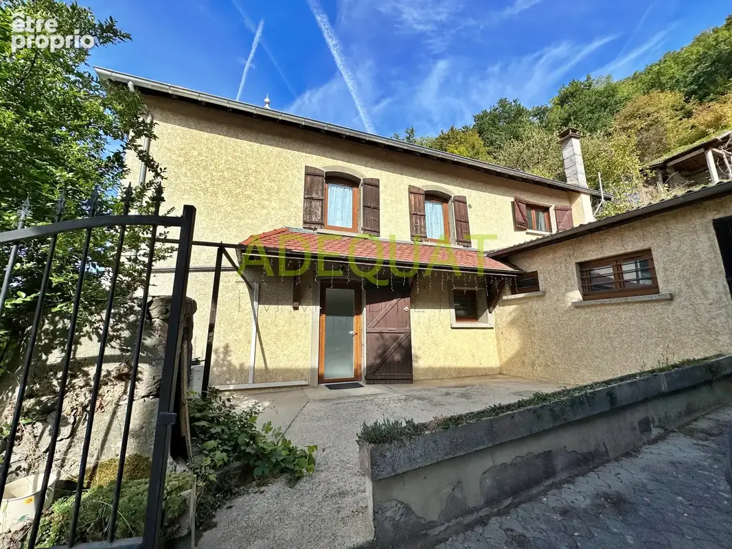 Photo Maison à Saint-Victor-De-Cessieu au prix de 269 000€