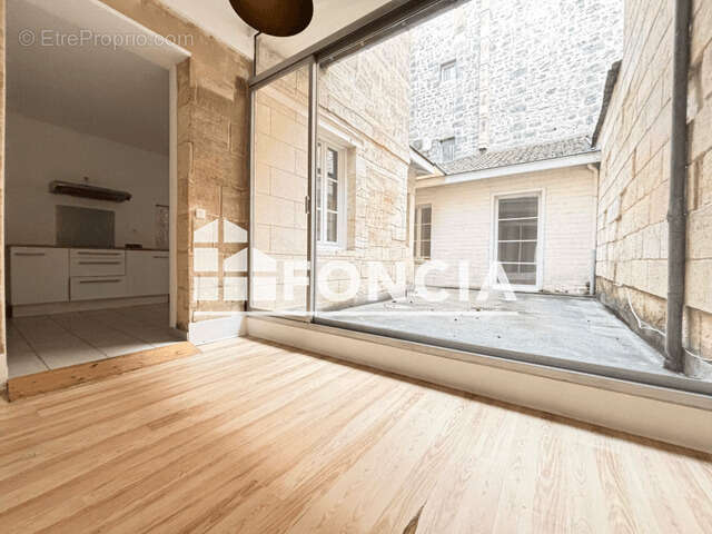 Appartement à BORDEAUX