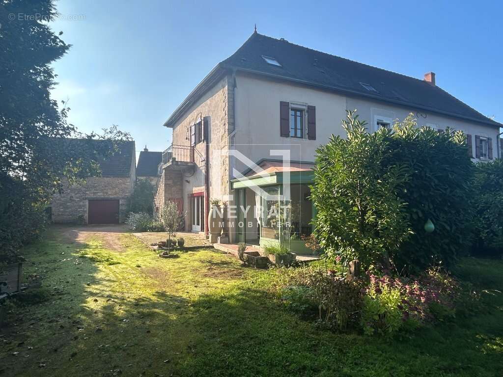 Maison à SENNECEY-LE-GRAND